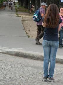  fille en jean